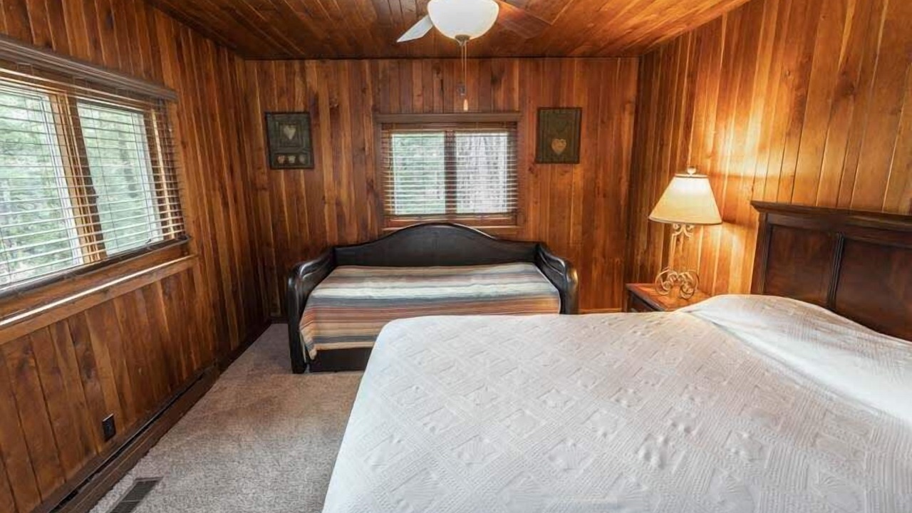 Photo of Bedroom in Seven Springs
