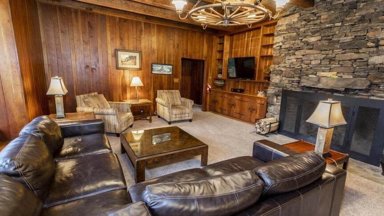 Photo of Livingroom in Seven Springs
