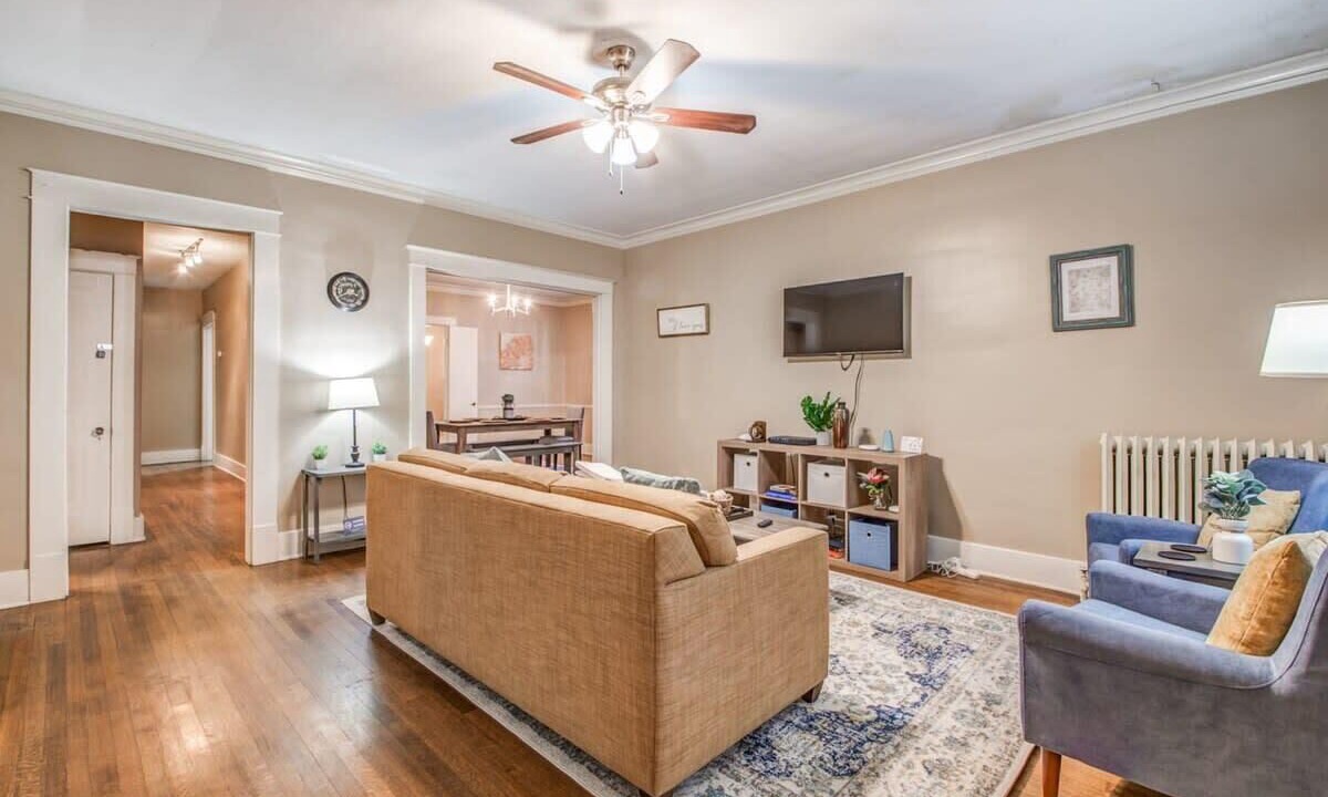 Photo of Livingroom in Evergreen