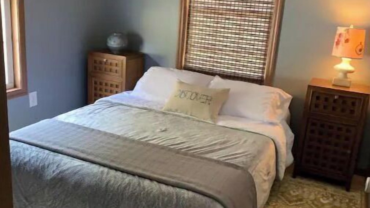 Photo of Bedroom in Berea