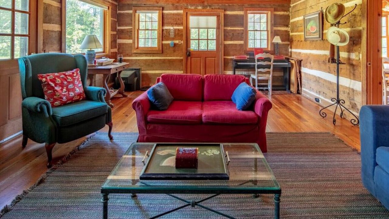 Photo of Bedroom in Luray