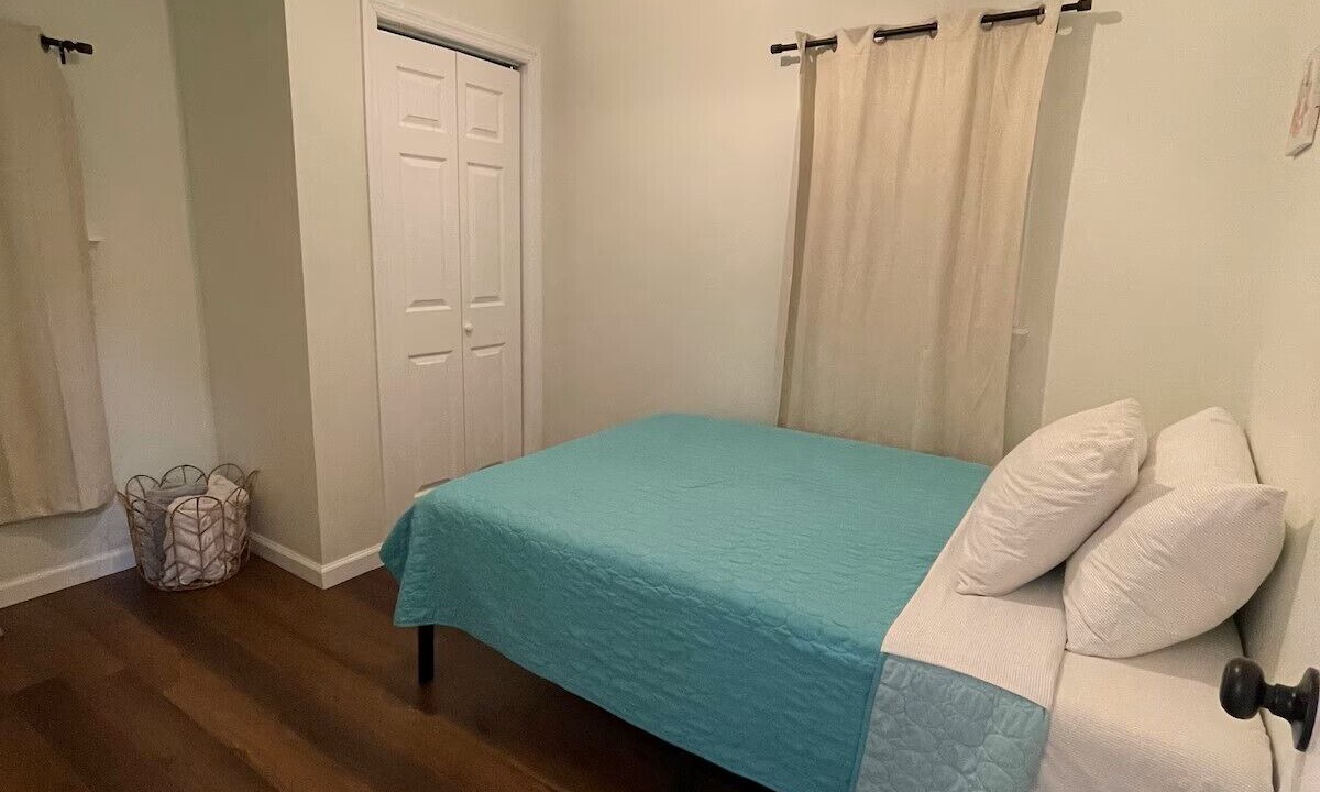 Photo of Bedroom in Grenloch