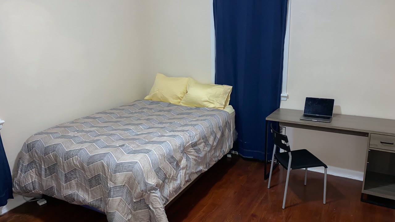 Photo of Bedroom in Hillside