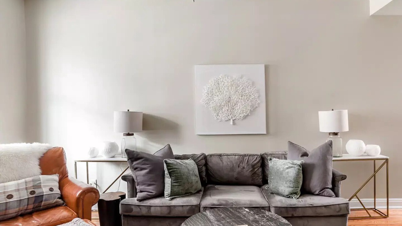 Photo of Livingroom in Harrisburg - Hershey
