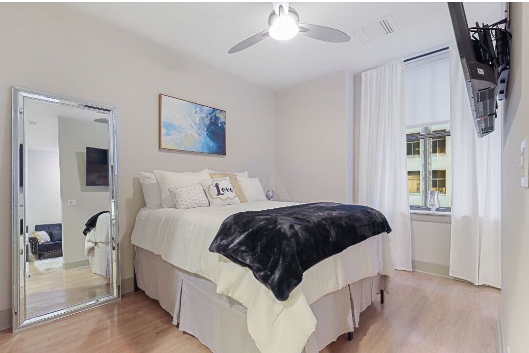 Photo of Bedroom in Downtown Baltimore