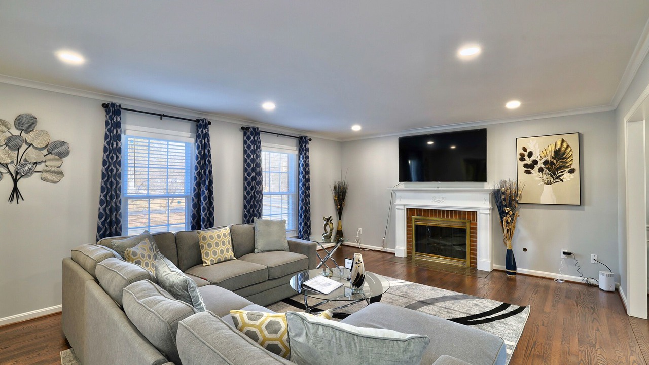 Photo of Livingroom in Arlington