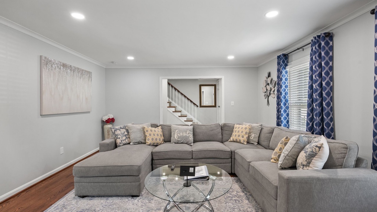 Photo of Livingroom in Arlington