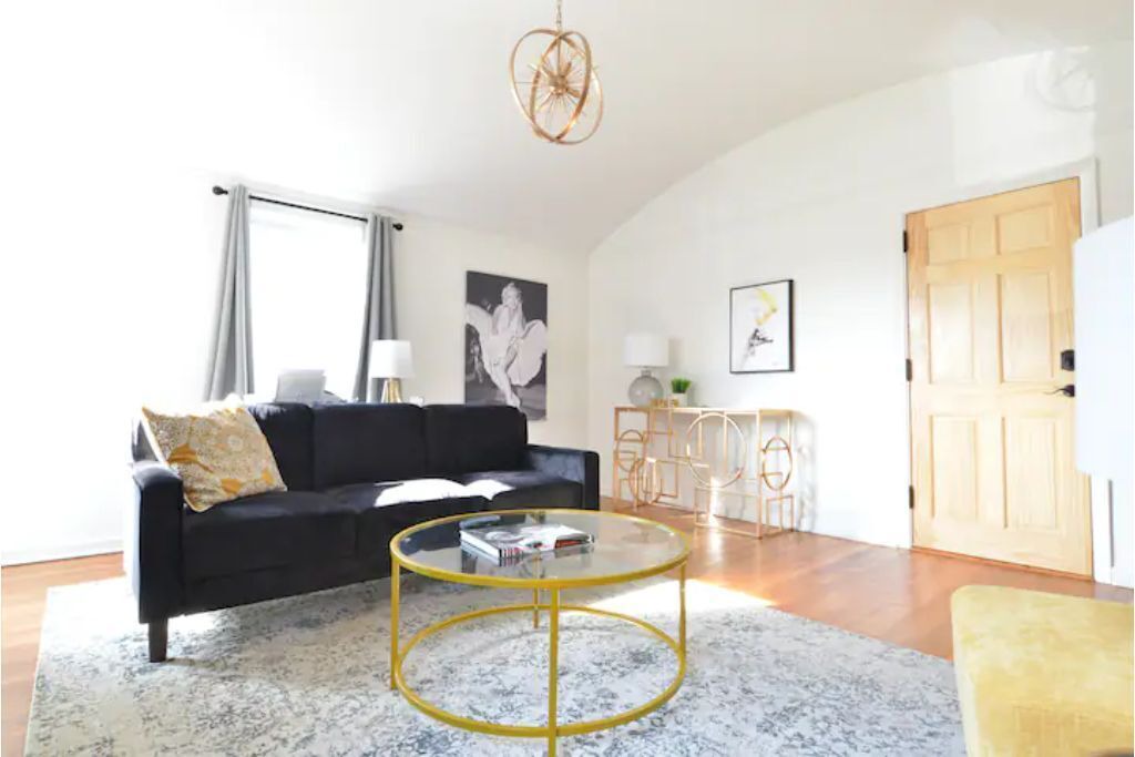 Photo of Livingroom in Grandview Heights