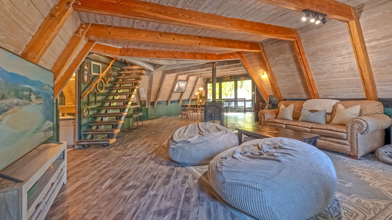 Photo of Livingroom in McCall