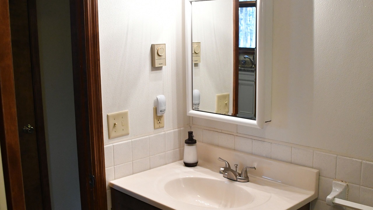 Photo of Bathroom in Reeders