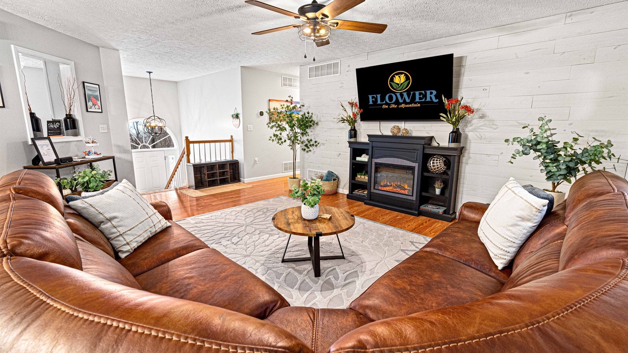Photo of Livingroom in McGaheysville