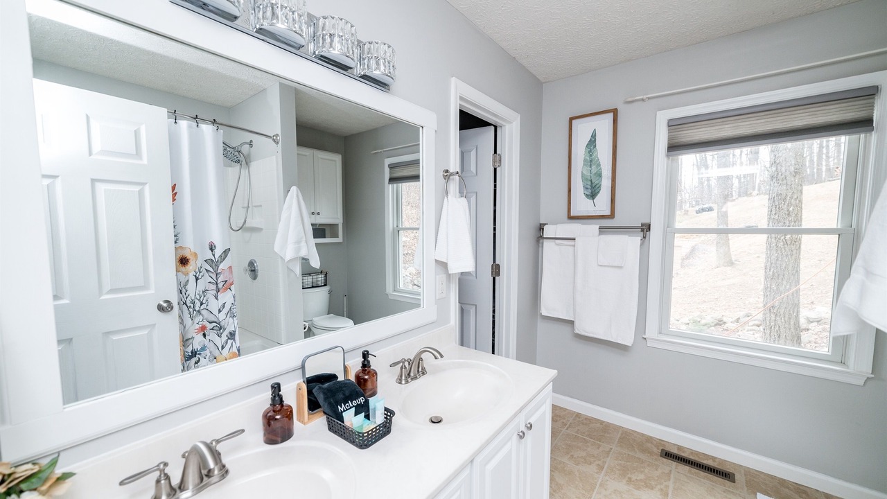 Photo of Bathroom in McGaheysville