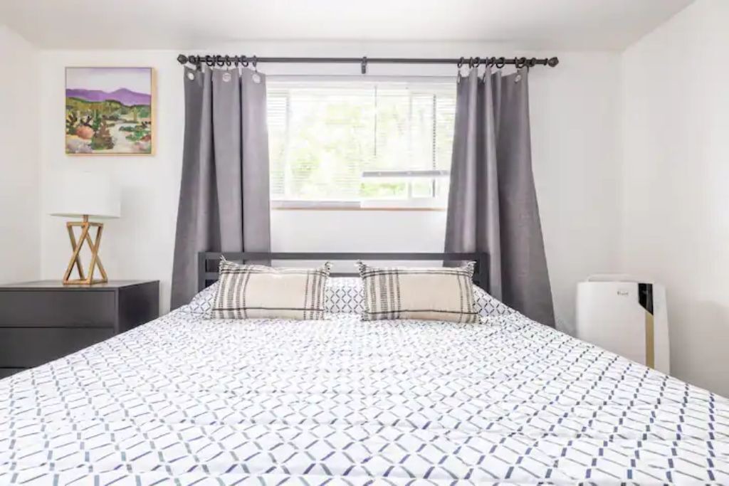 Photo of Bedroom in Fairview Park