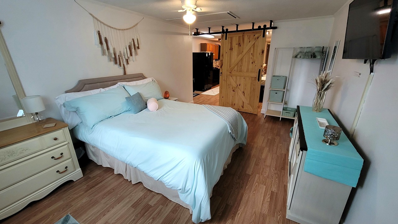 Photo of Bedroom in Spencer