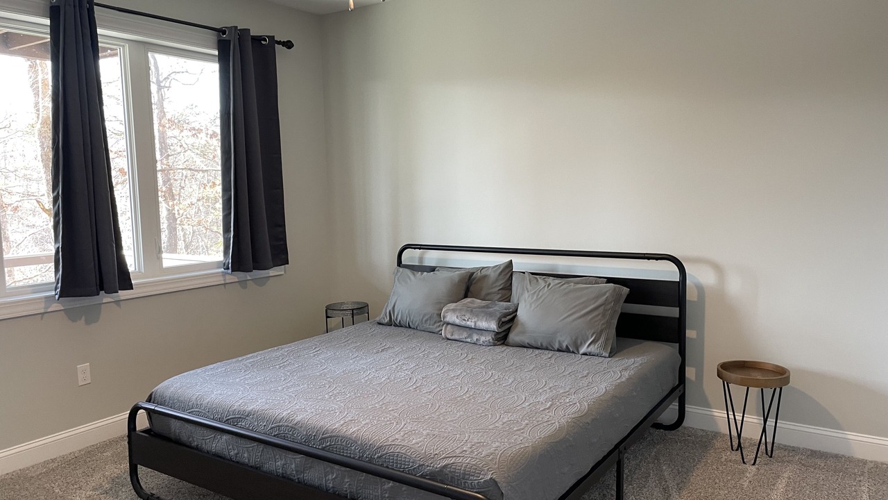 Photo of Bedroom in Jacksboro