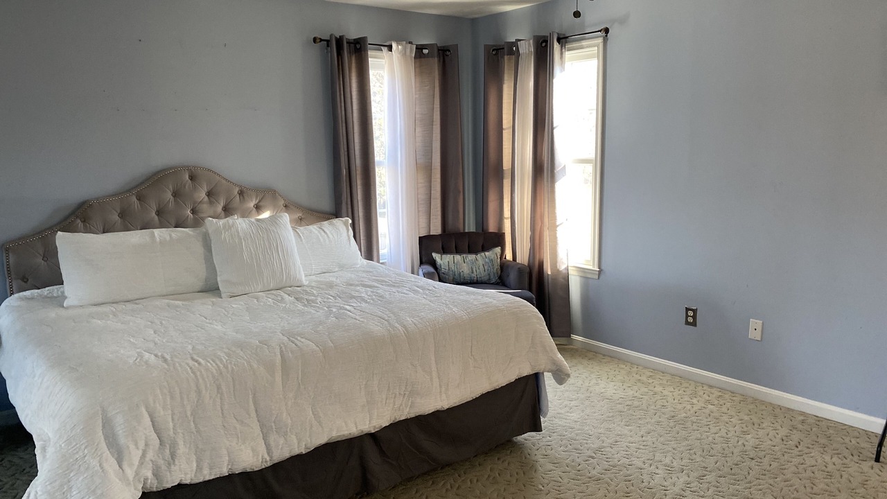Photo of Bedroom in Cape Saint Claire