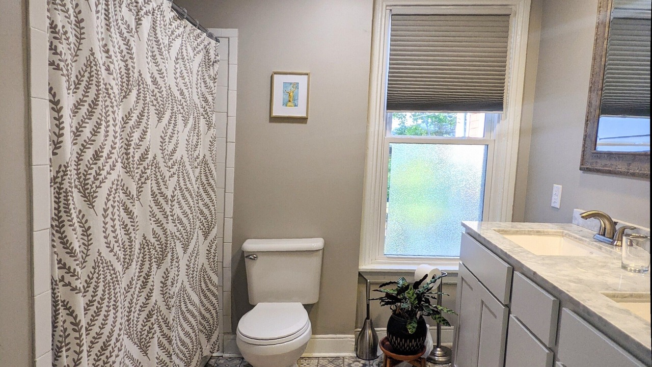 Photo of Bathroom in Harrisburg - Hershey