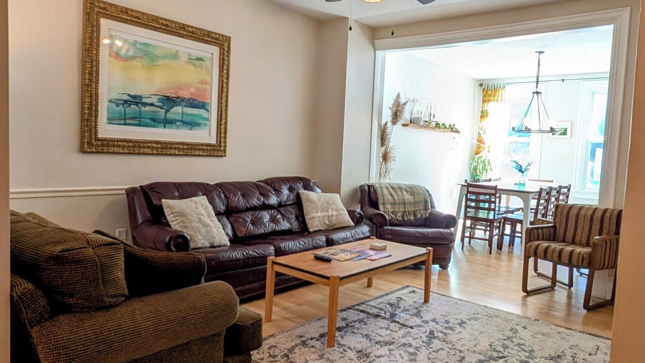 Photo of Livingroom in Harrisburg - Hershey