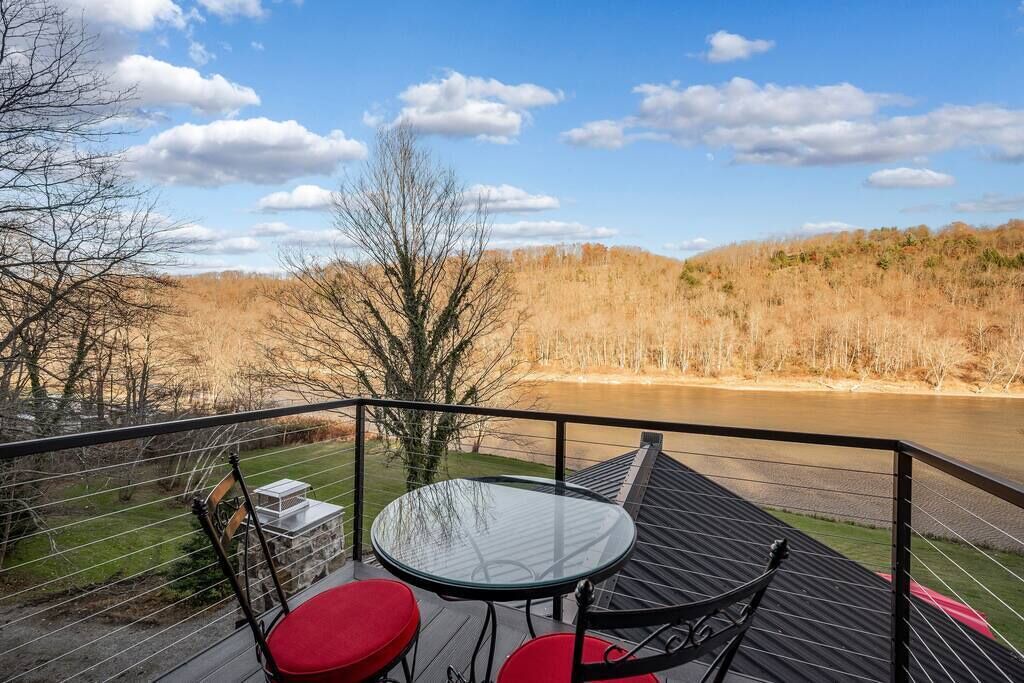 Photo of Patio Balcony in Turkey City