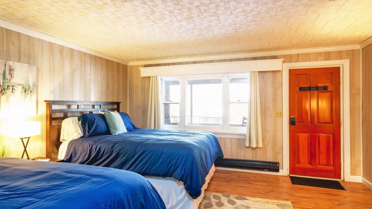 Photo of Bedroom in Elkins