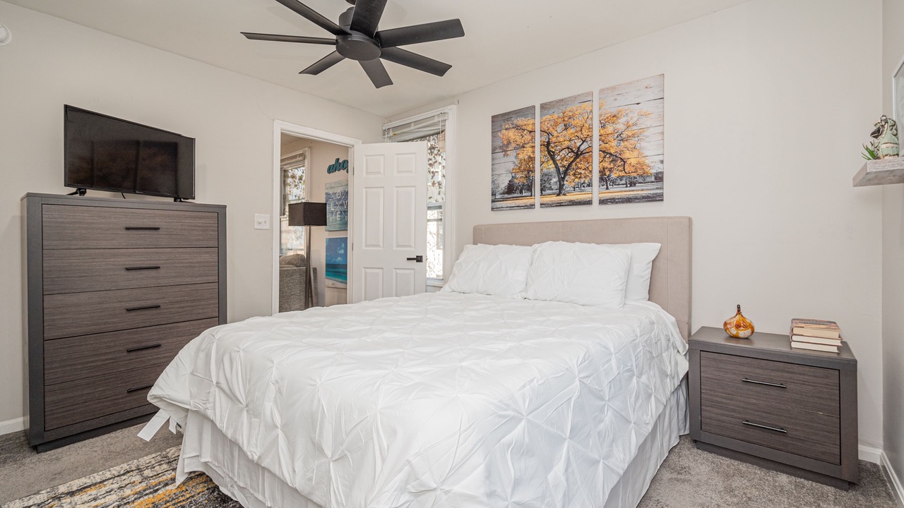 Photo of Bedroom in Woodlawn