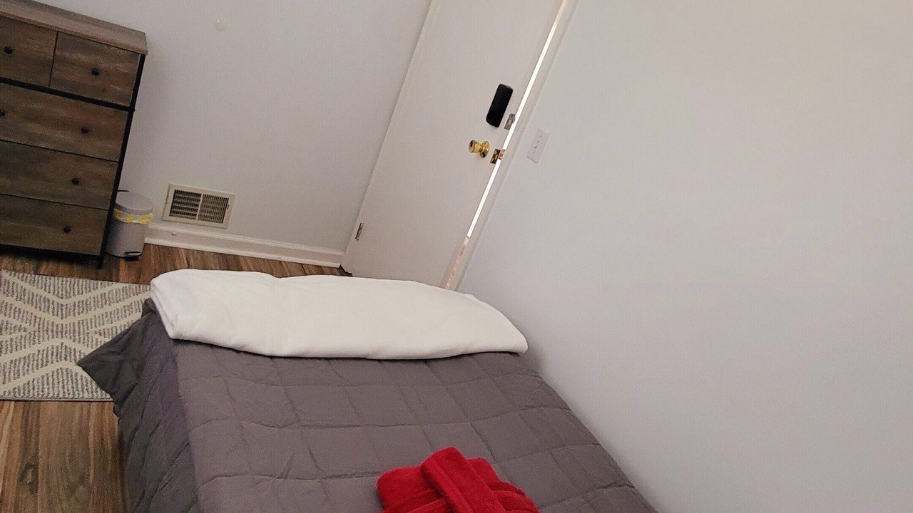 Photo of Bedroom in Hillandale