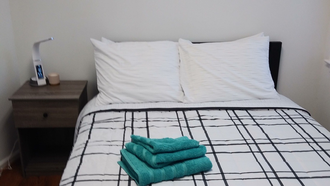 Photo of Bedroom in Hillandale