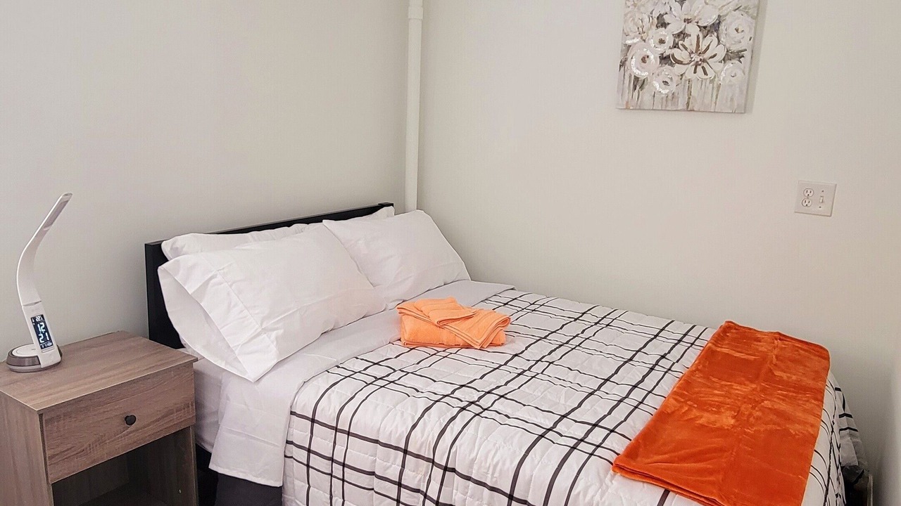 Photo of Bedroom in Hillandale