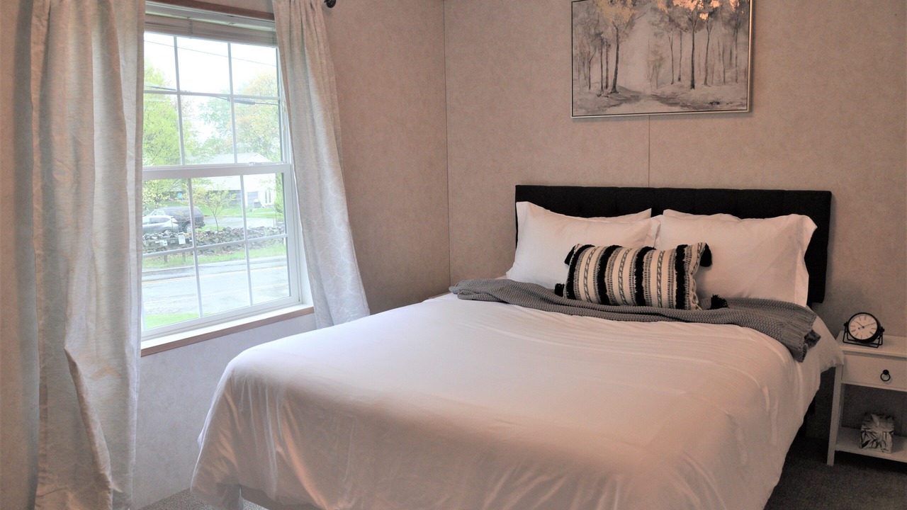 Photo of Bedroom in Elizabethtown