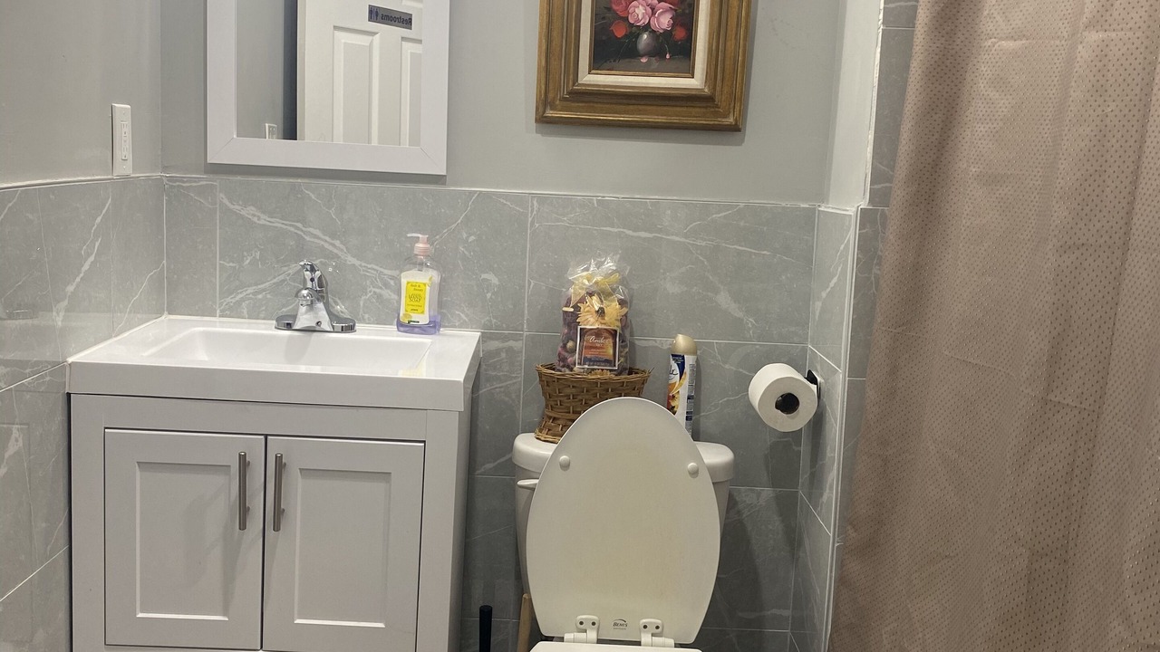 Photo of Bathroom in Lower Vailsburg