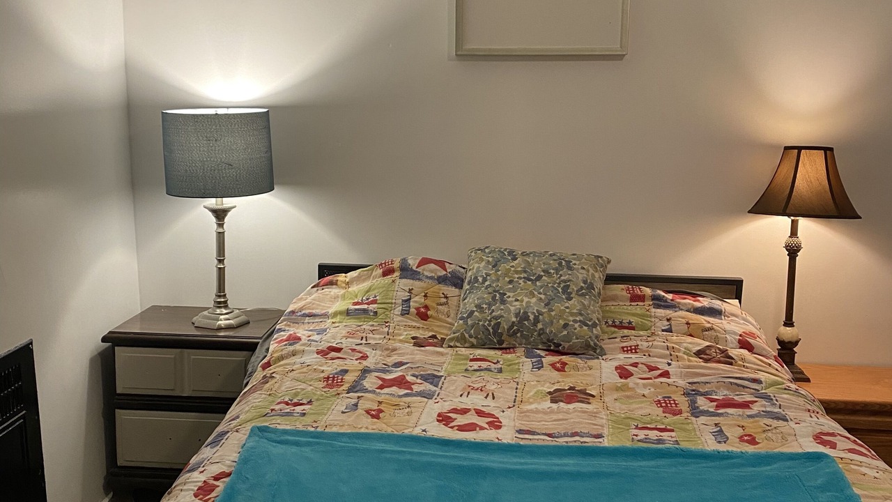 Photo of Bedroom in Foxcroft Square
