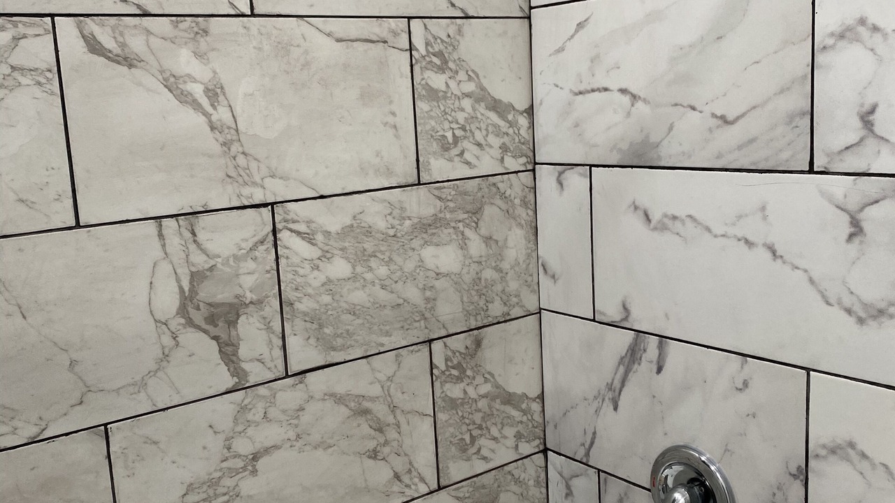 Photo of Bathroom in Foxcroft Square