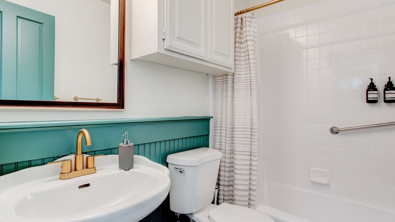 Photo of Bathroom in Springville