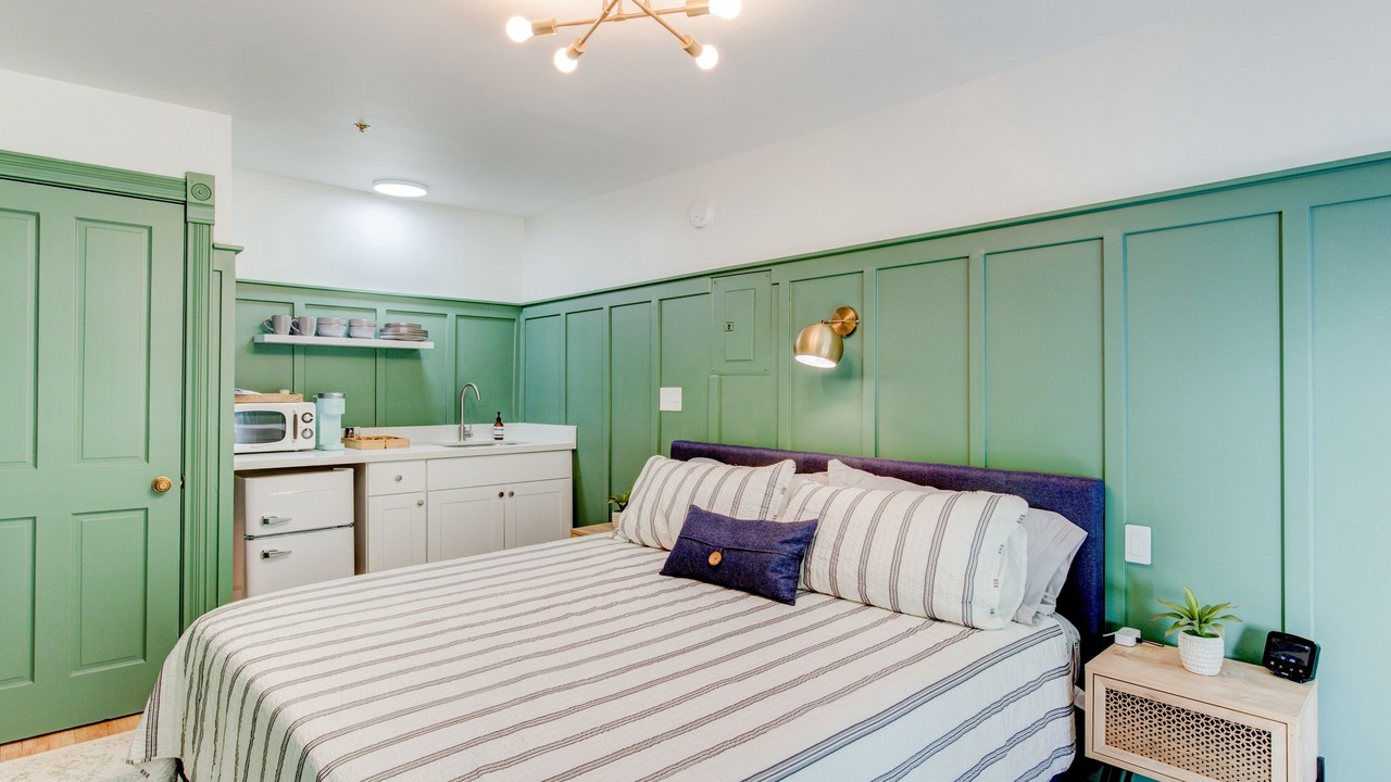 Photo of Bedroom in Springville