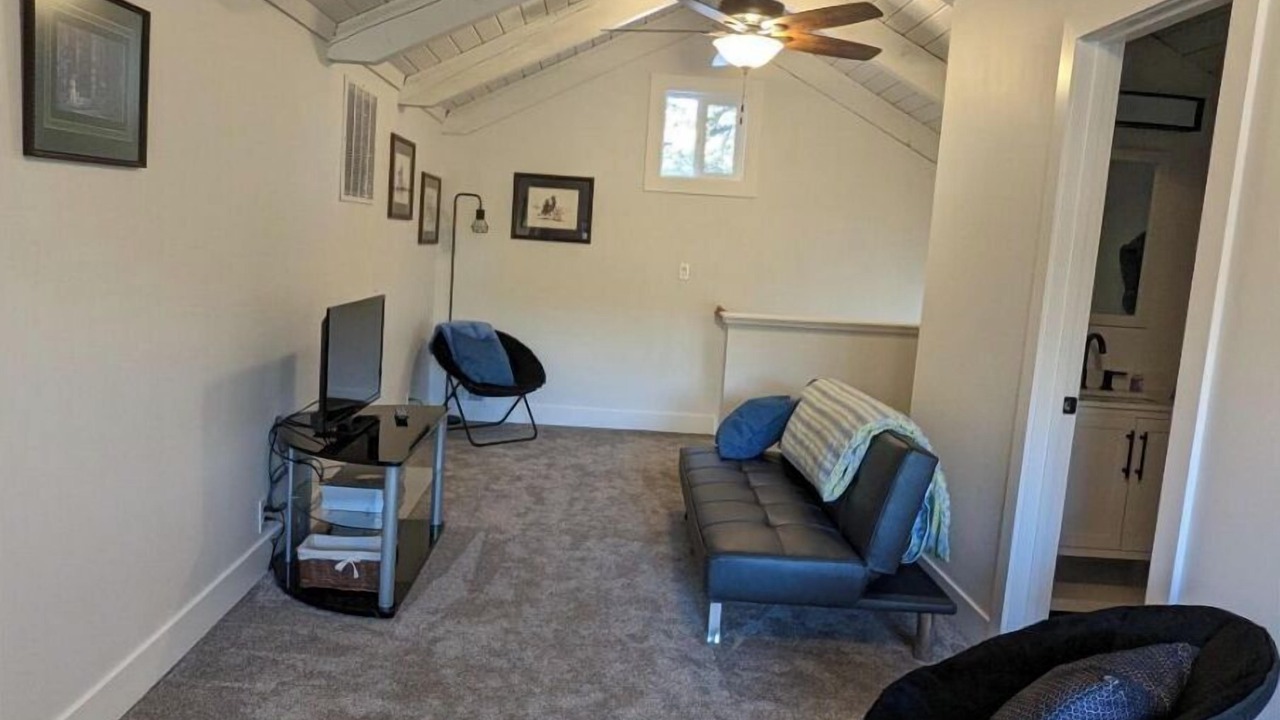 Photo of Livingroom in Cascade