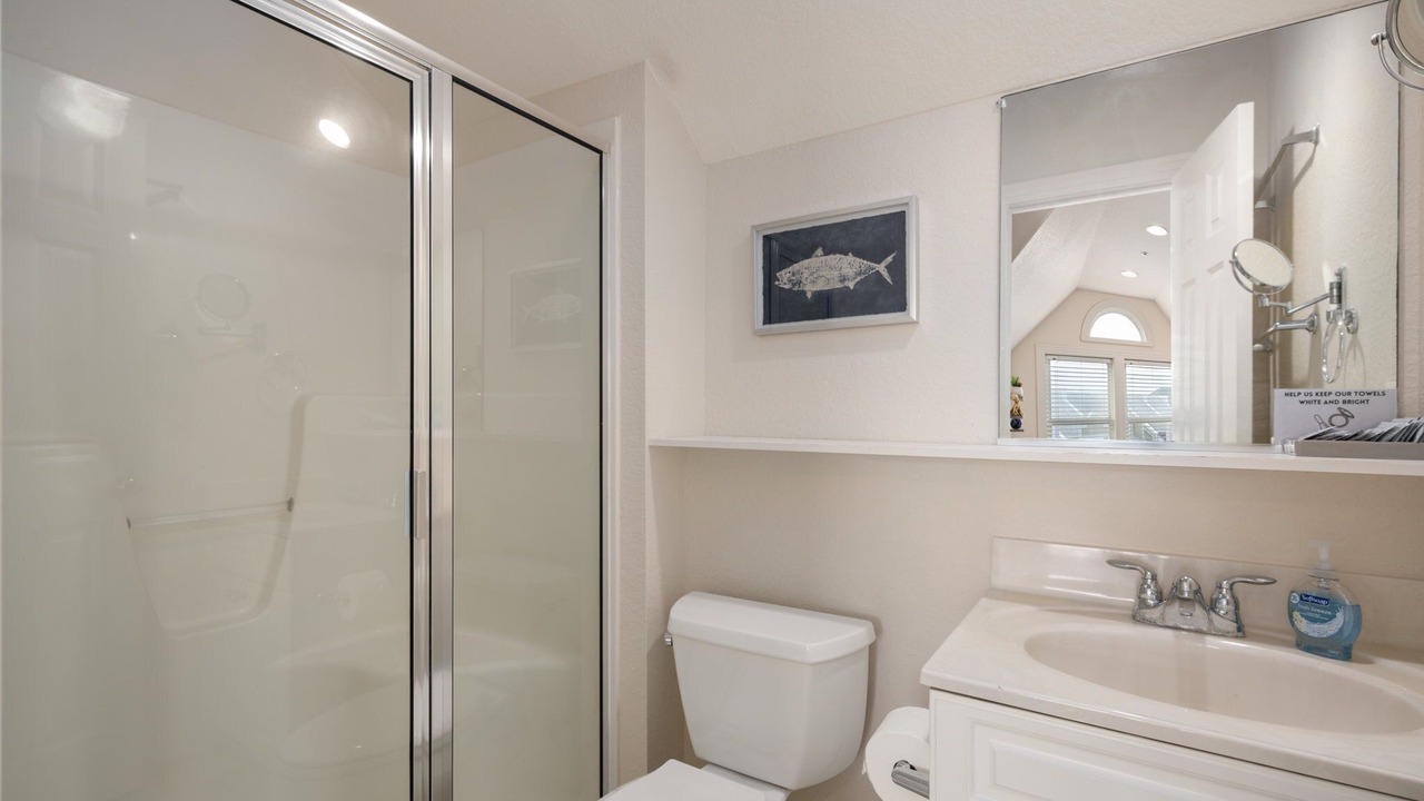 Photo of Bathroom in Bermuda Bay