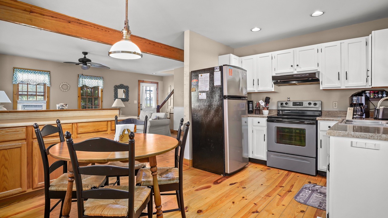 Photo of Kitchen in Piney Island