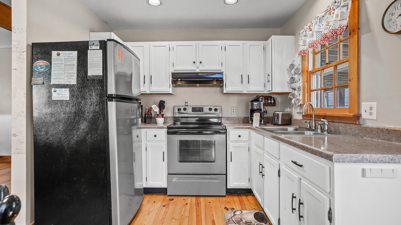Photo of Kitchen in Piney Island