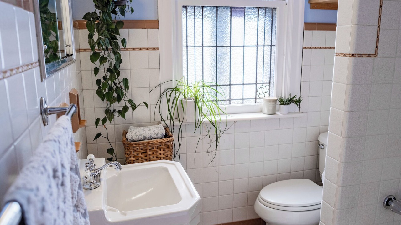 Photo of Bathroom in Wilkinsburg