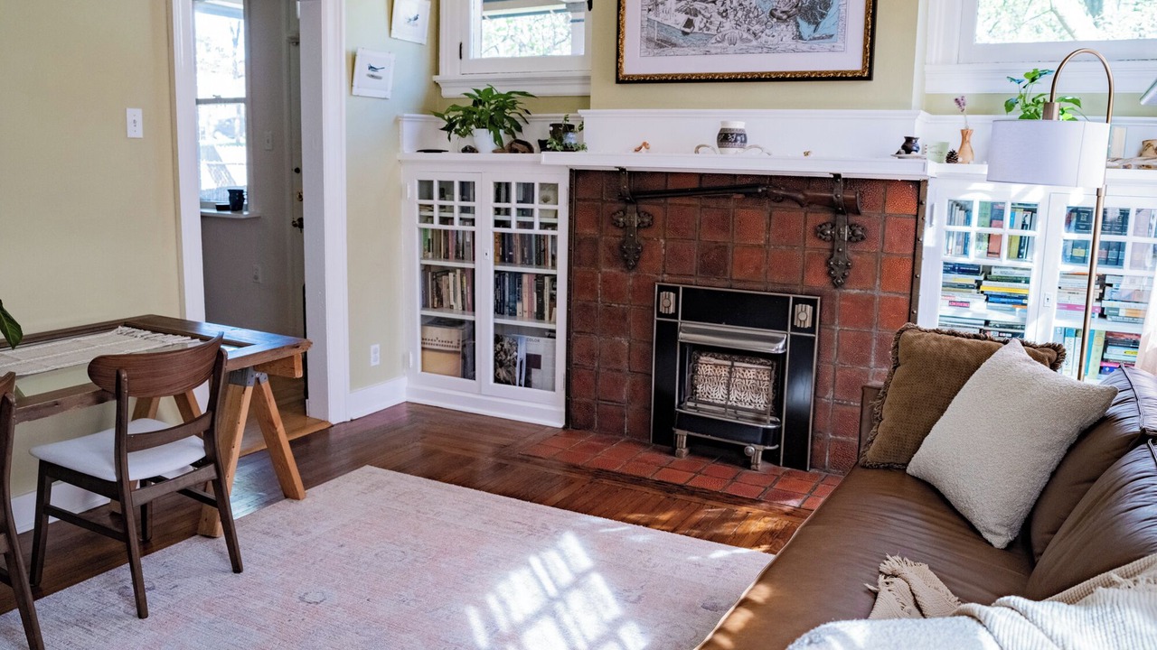 Photo of Livingroom in Wilkinsburg