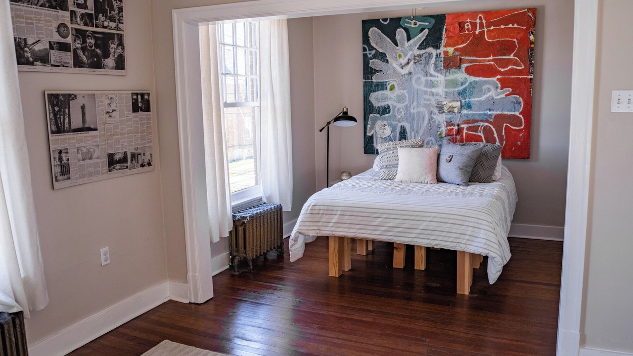 Photo of Bedroom in Wilkinsburg