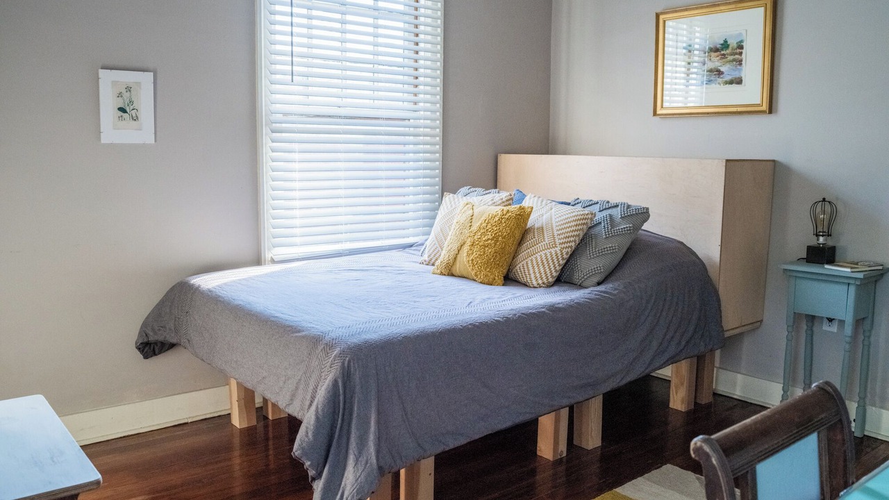 Photo of Bedroom in Wilkinsburg