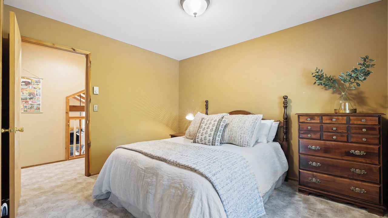 Photo of Bedroom in Cascade