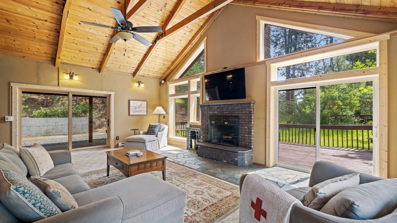 Photo of Livingroom in Cascade
