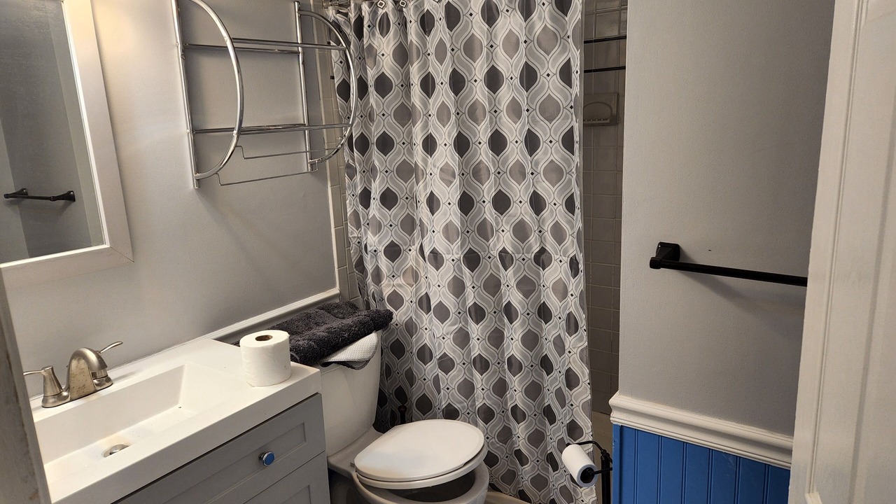 Photo of Bathroom in Clinton