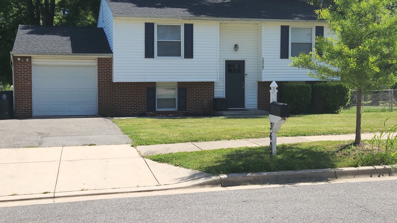 Photo of Outdoor in Clinton