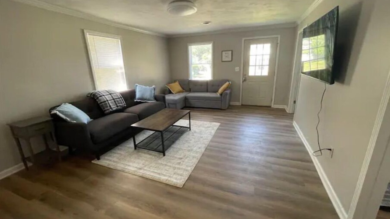 Photo of Livingroom in Norwalk