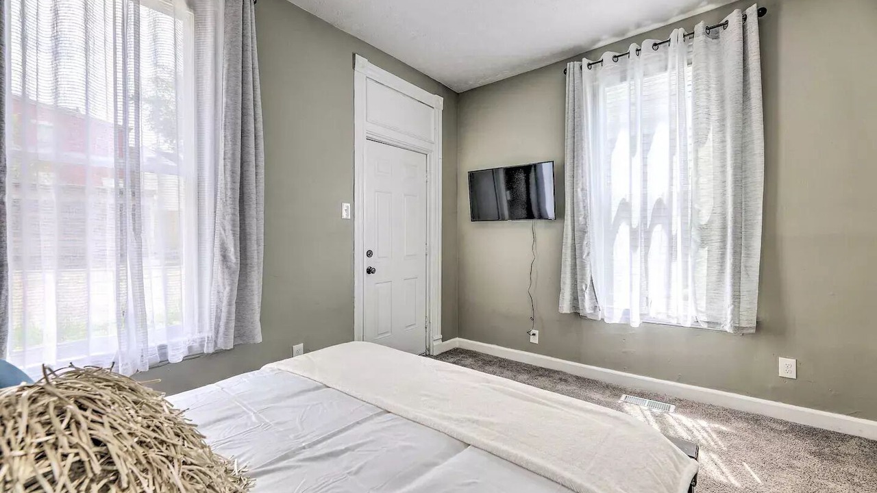 Photo of Bedroom in Latonia