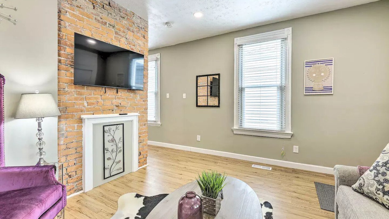 Photo of Livingroom in Latonia