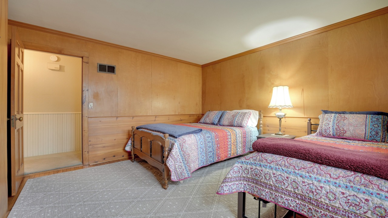 Photo of Bedroom in Hillsdale